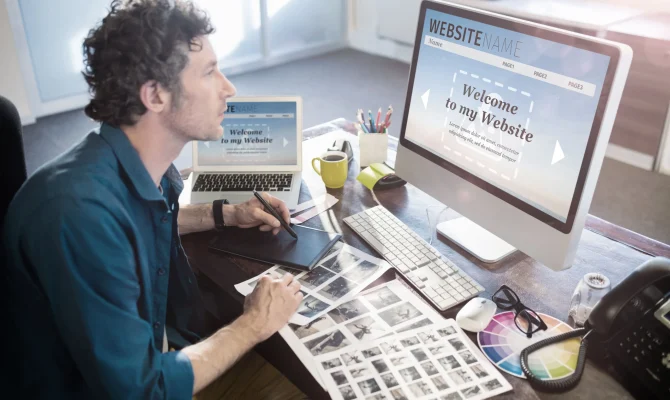 Desarrollo de páginas web profesionales, modernas y seguras, diseñadas para mejorar la presencia digital y la visibilidad online de tu empresa.